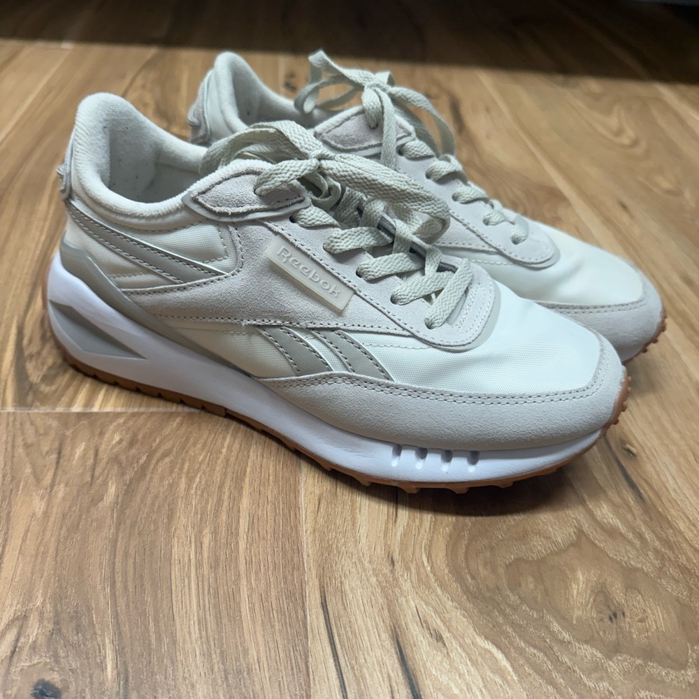 Reebok Cream Sneakers